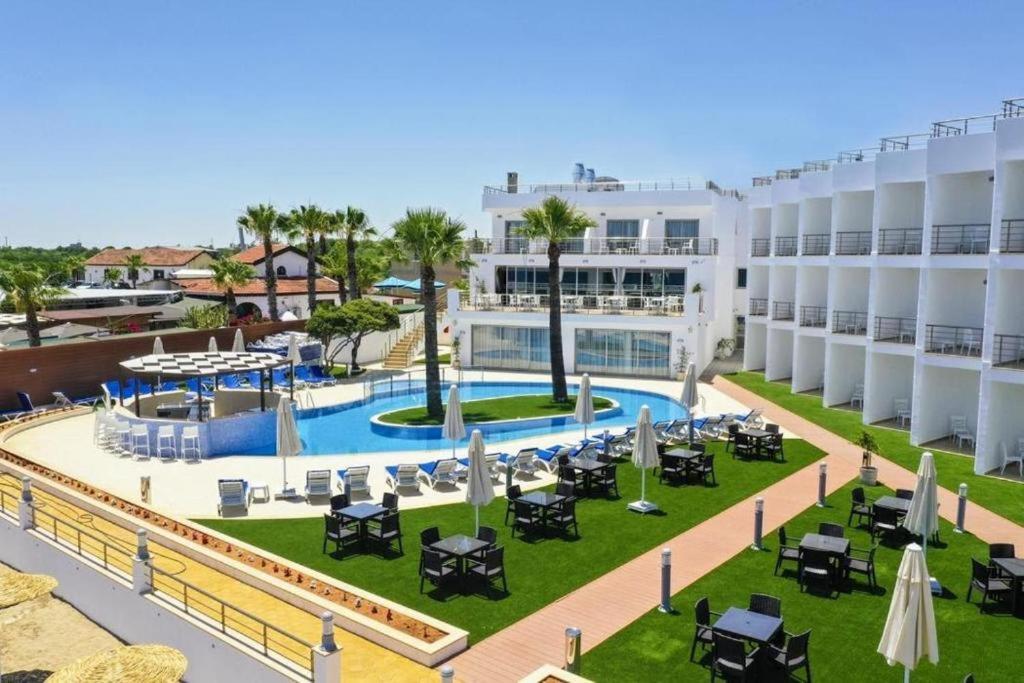 Mimoza Beachfront Hotel & Restaurant Gazimağusa Dış mekan fotoğraf
