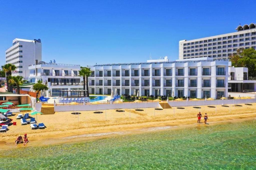 Mimoza Beachfront Hotel & Restaurant Gazimağusa Dış mekan fotoğraf