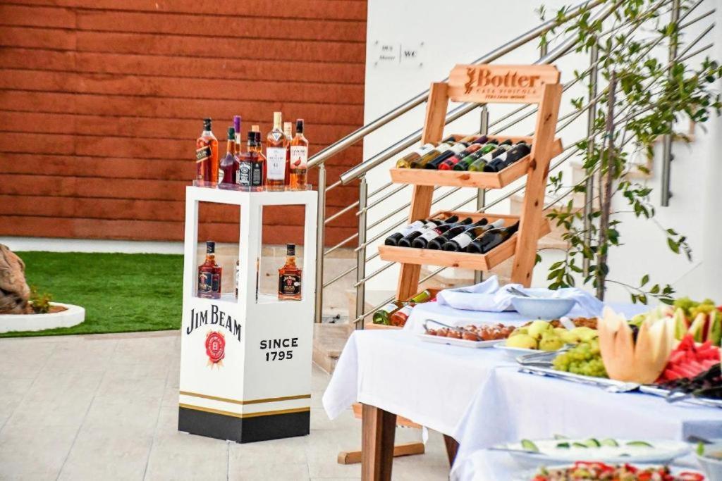 Mimoza Beachfront Hotel & Restaurant Gazimağusa Dış mekan fotoğraf