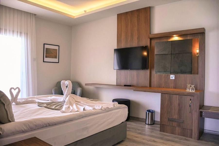 Mimoza Beachfront Hotel & Restaurant Gazimağusa Dış mekan fotoğraf